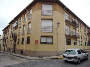 Piso con 3 dormitorios y plaza de garaje en El Barco de Ávila