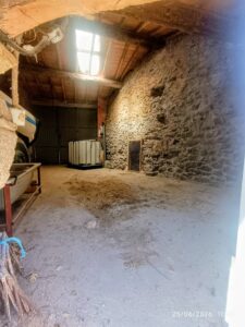 Casa independiente con corral y garaje en Las Navas – La Aldehuela (Ávila)