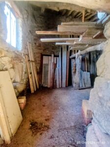 Casa independiente con corral y garaje en Las Navas – La Aldehuela (Ávila)