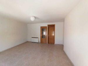 Piso con local en el corazón de Piedrahita (Ávila)