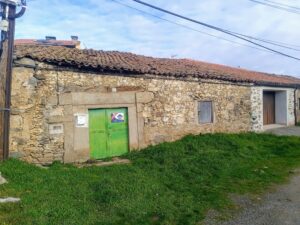 casa de pueblo con almacén en Gallegos de Solmirón (Salamanca)