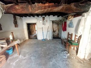 Casa con terreno en La Horcajada (Ávila)