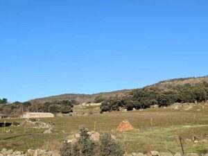 Almacén de piedra para rehabilitar en El Nogal (Santiago del Collado)