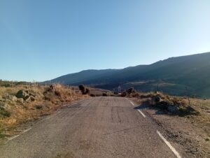 Almacén de piedra para rehabilitar en El Nogal (Santiago del Collado)