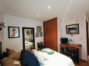 Casa rural con 5 dormitorios en Bohoyo