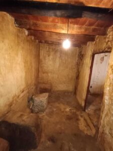 3 construcciones y amplios huertos en Tórtoles