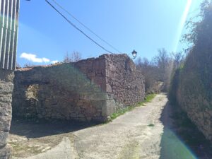 Almacén de piedra en Gil García (Ávila)