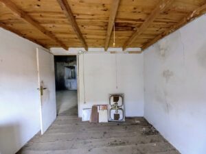 Casa de pueblo de piedra en La Horcajada