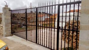 Finca urbana con mobile home en Carpio Medianero