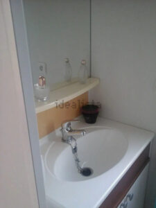 Finca urbana con mobile home en Carpio Medianero