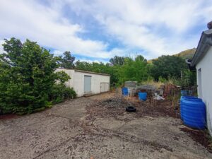Finca con vivienda y piscina en Sanchotello
