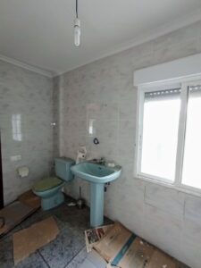 Finca con vivienda y piscina en Sanchotello