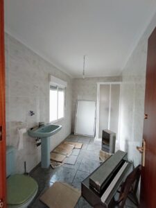 Finca con vivienda y piscina en Sanchotello