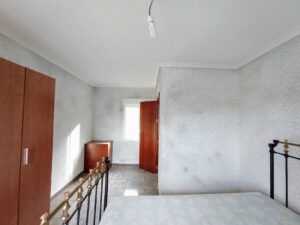 Finca con vivienda y piscina en Sanchotello
