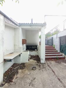 Finca con vivienda y piscina en Sanchotello