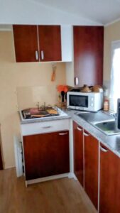 Finca urbana con mobile home en Carpio Medianero