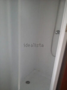 Finca urbana con mobile home en Carpio Medianero