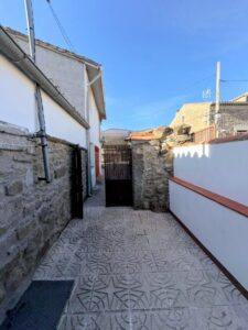 Casa de pueblo con patio en alquiler en El Losar del Barco (Ávila)
