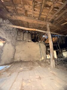 ALMACÉN PARA REHABILITAR EN NAVA DEL BARCO (ÁVILA)