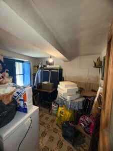 CASA TRADICIONAL CON ALMACÉN ANEXO EN NAVA DEL BARCO