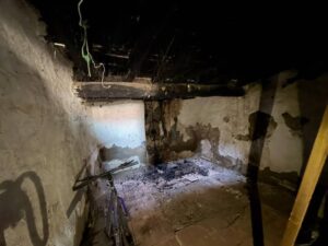 CASA DE PUEBLO PARA REFORMAR CON PATIO EN VILLAR DE CORNEJA (ÁVILA)