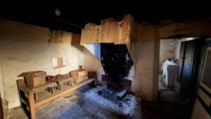 CASA DE PIEDRA CON PATIO Y GRANDES POSIBILIDADES EN BONILLA DE LA SIERRA, ÁVILA