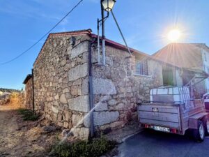 Almacén de piedra en La Horcajada (Ávila)
