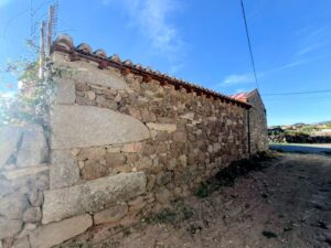 Almacén de piedra en La Horcajada (Ávila)