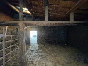 Almacén de piedra en La Horcajada (Ávila)