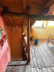 CASA DE PUEBLO PARA REFORMAR CON PATIO EN VILLAR DE CORNEJA (ÁVILA)
