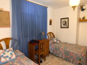 CASA DE PUEBLO EN CASILLAS DE CHICAPIERNA – BECEDILLAS (ÁVILA)